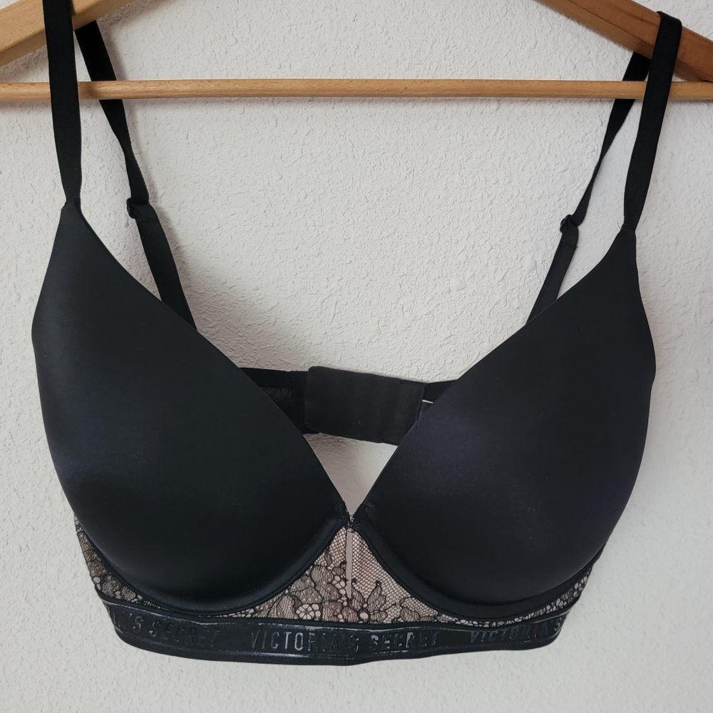Victoria's Secret Very Sexy Plunge Bra